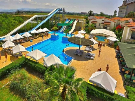 Lyra Resort & Spa Hotel