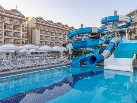 Kirman Belazur Resort & Spa